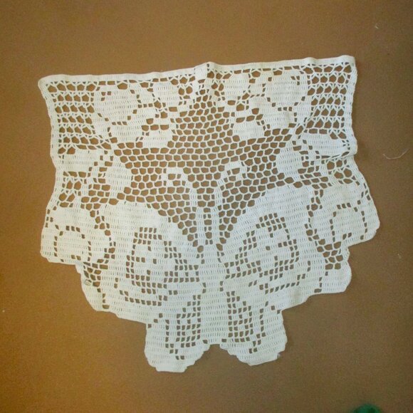 Handmade Filet Crochet Butterfly Embellished Doily Panel 15"X 15" For Home Déco - Picture 1 of 2
